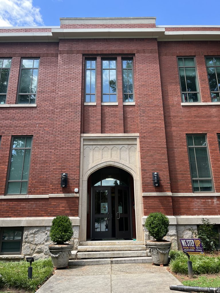 Front of Glennwood Elementary school
